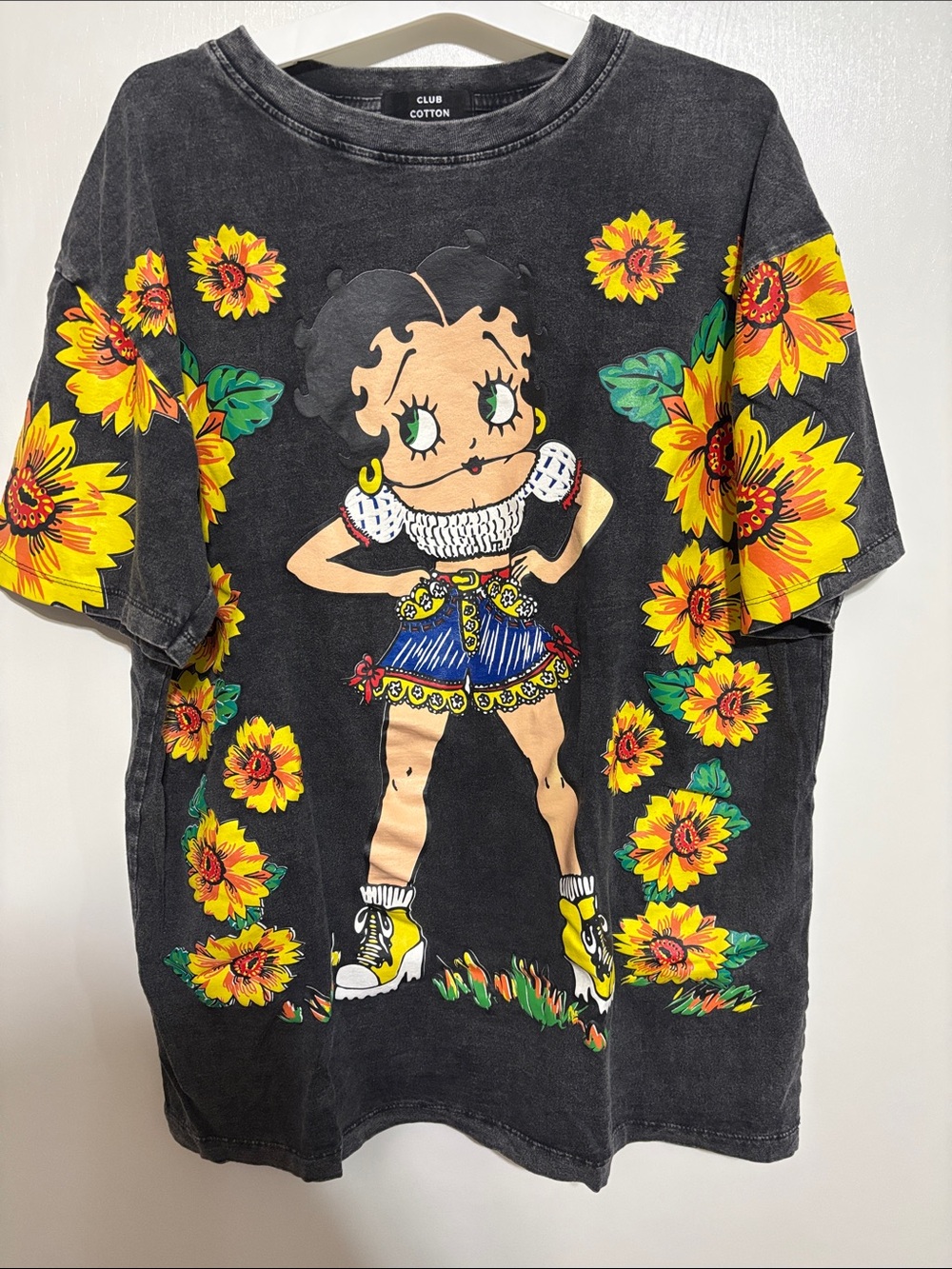 Acid Wash Sunflower Graphic Tee Club Cotton One Size (Best for M–L)